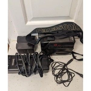 PANASONIC PALMCORDER PV-41 VHS-C CAMCORDER LOT BAG CHARGER BATTERY MANUAL
